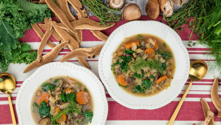 سوپ قارچ گانودرما یا هویج و کلم پیچ
